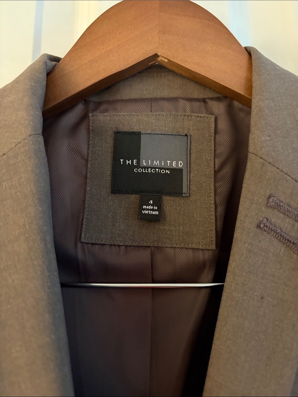 NWOT-The Limited Women's Brown Tailored Single-Button Blazer - Picture 2 of 6